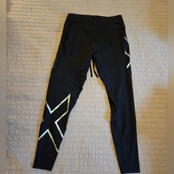 Womens Medium 2XU Compression Tights - Picture 4 of 4